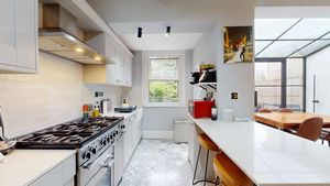kitchen- click for photo gallery